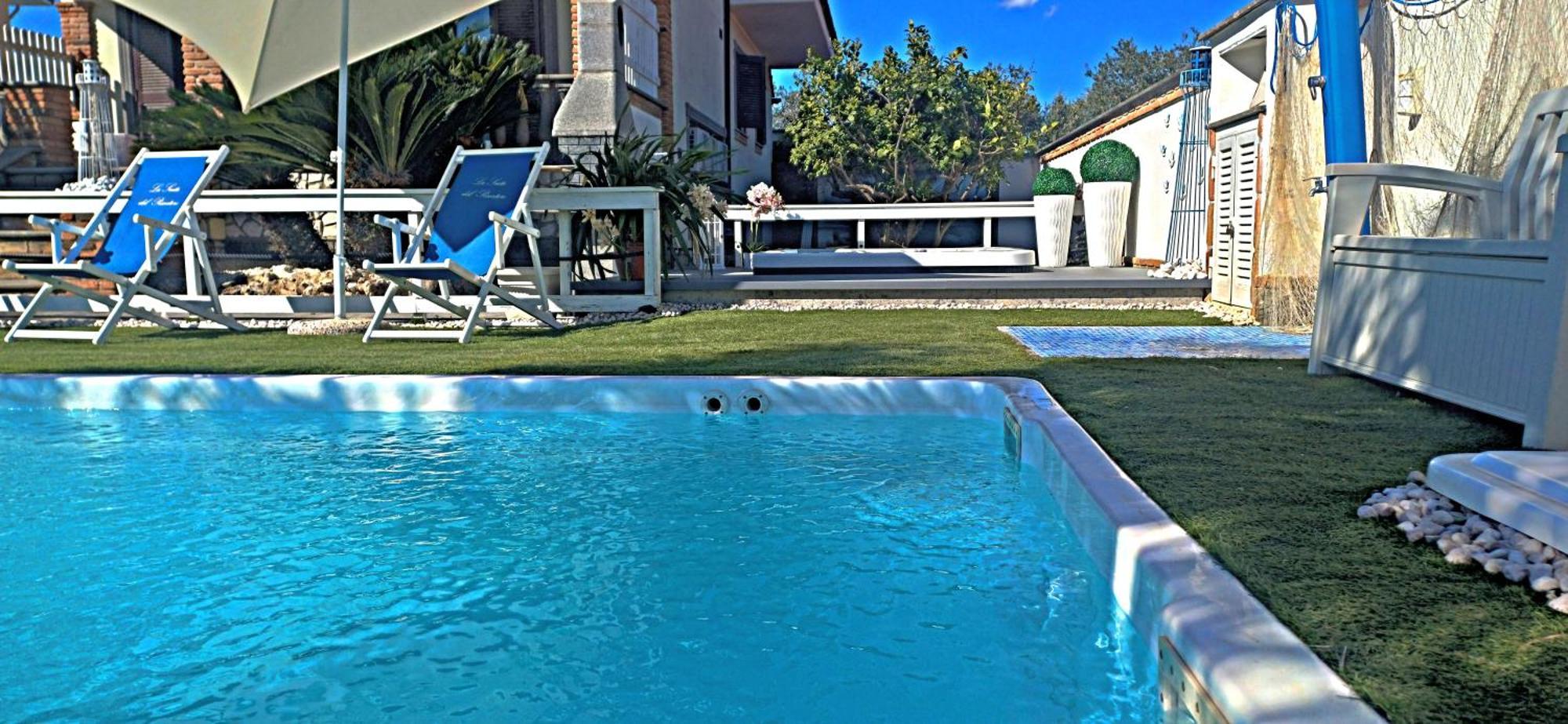 Alloggi Turistici Con Piscina Palestra Jacuzzi Sauna 안치오 외부 사진