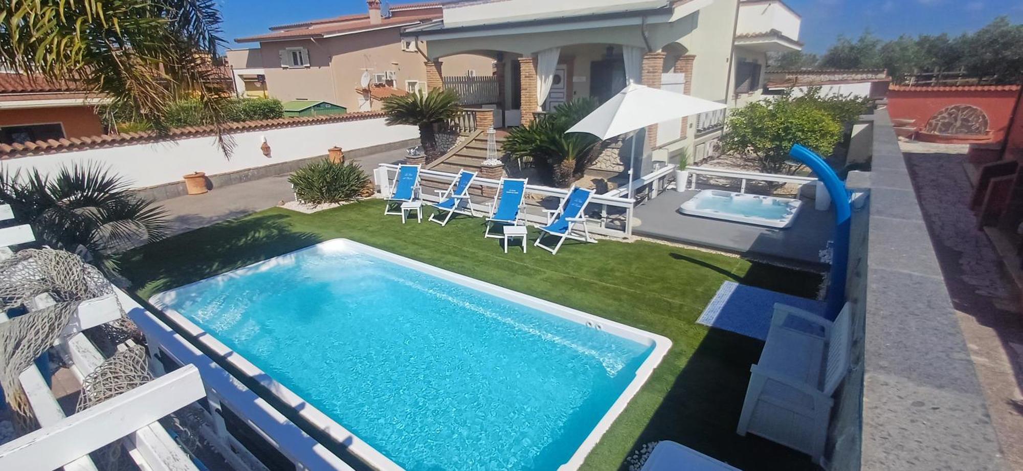 Alloggi Turistici Con Piscina Palestra Jacuzzi Sauna 안치오 외부 사진