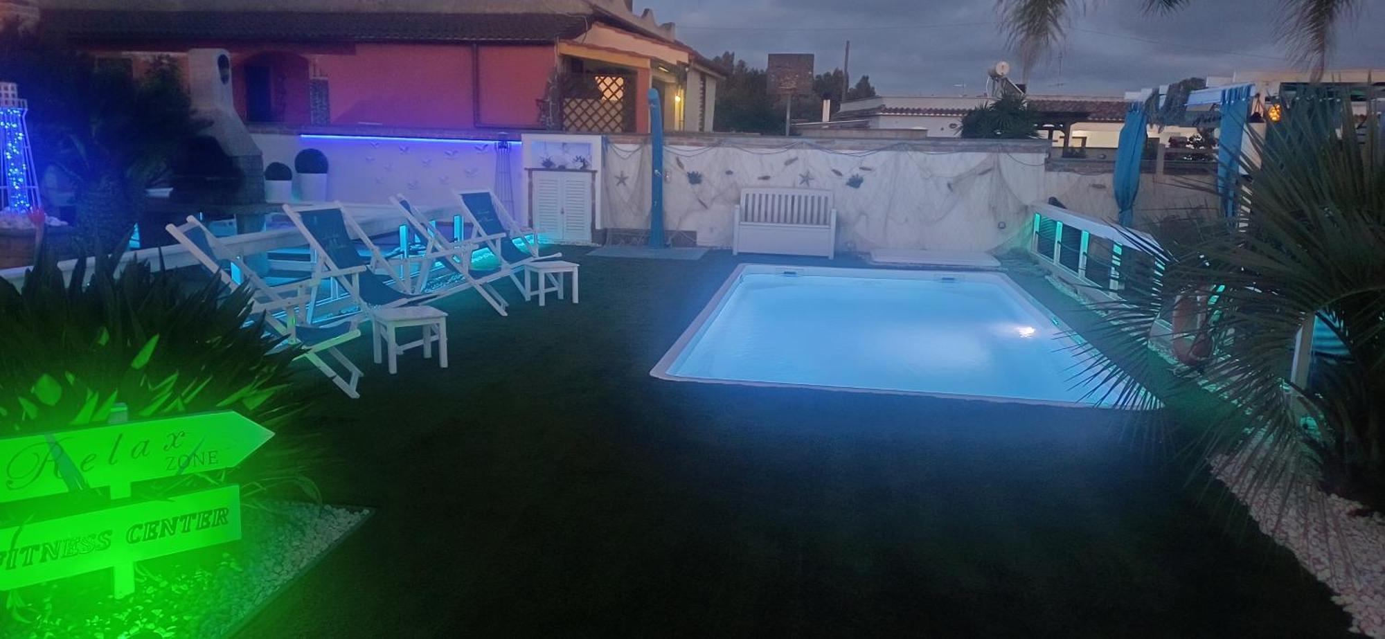 Alloggi Turistici Con Piscina Palestra Jacuzzi Sauna 안치오 외부 사진